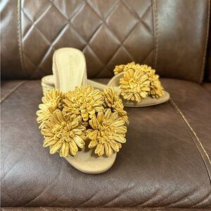 Paloma Barcelo Yellow Raffia Floral Block Heel Mules